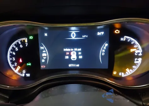 2018 Jeep Grand Cherokee Laredo E 4X4 из США, поврежденный, VIN 1C4RJFAG5JC277438